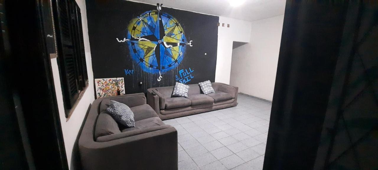 Full Sail Hostel Форталеза Екстериор снимка